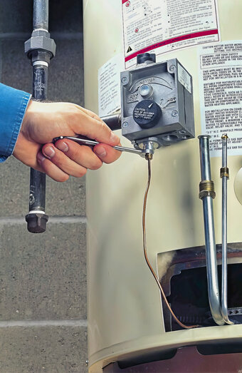https://woodlandshotwater.com.au/uploads/2025/06/hot-water-servicing-22242.jpg