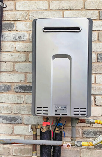 https://woodlandshotwater.com.au/uploads/2025/06/instant-hot-water-systems-48570.jpg