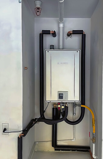 https://woodlandshotwater.com.au/uploads/2025/06/thermostatic-water-systems-92621.jpg
